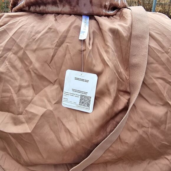 NWT Fabletics Wander Crushed Velour Cropped Puffer Jacket Women Size L, - Picture 6 of 9
